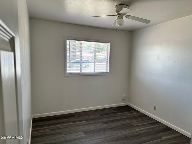 Building Photo - 4921 Mcgregor Dr