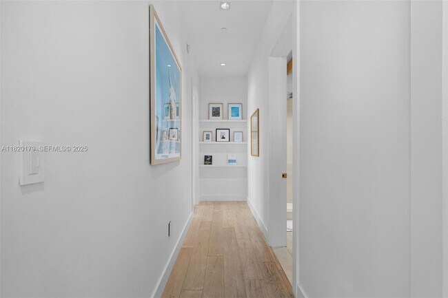 Building Photo - 102 24th St