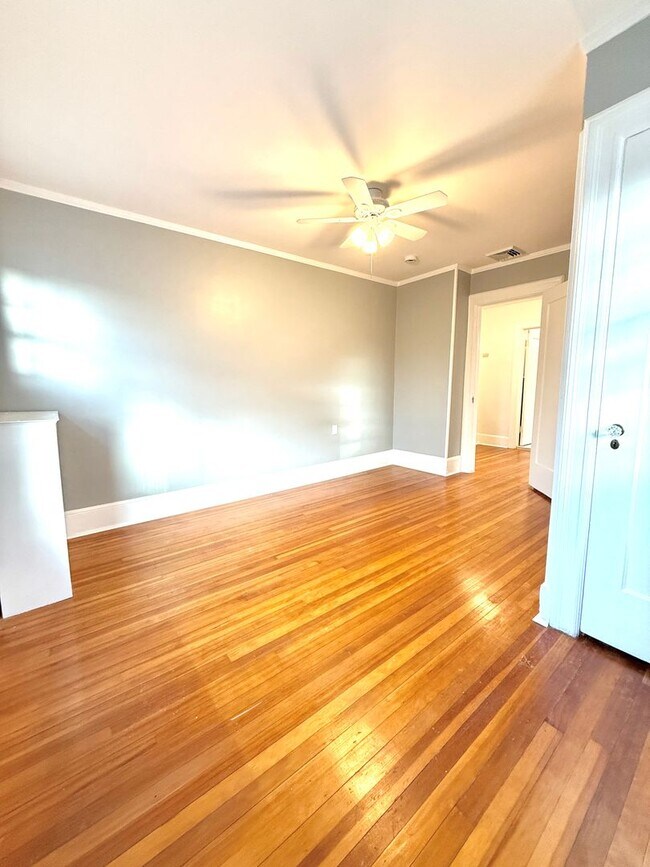 Building Photo - Timeless and Refined 3BR/2.5BA Colonial in Uptown Kingston