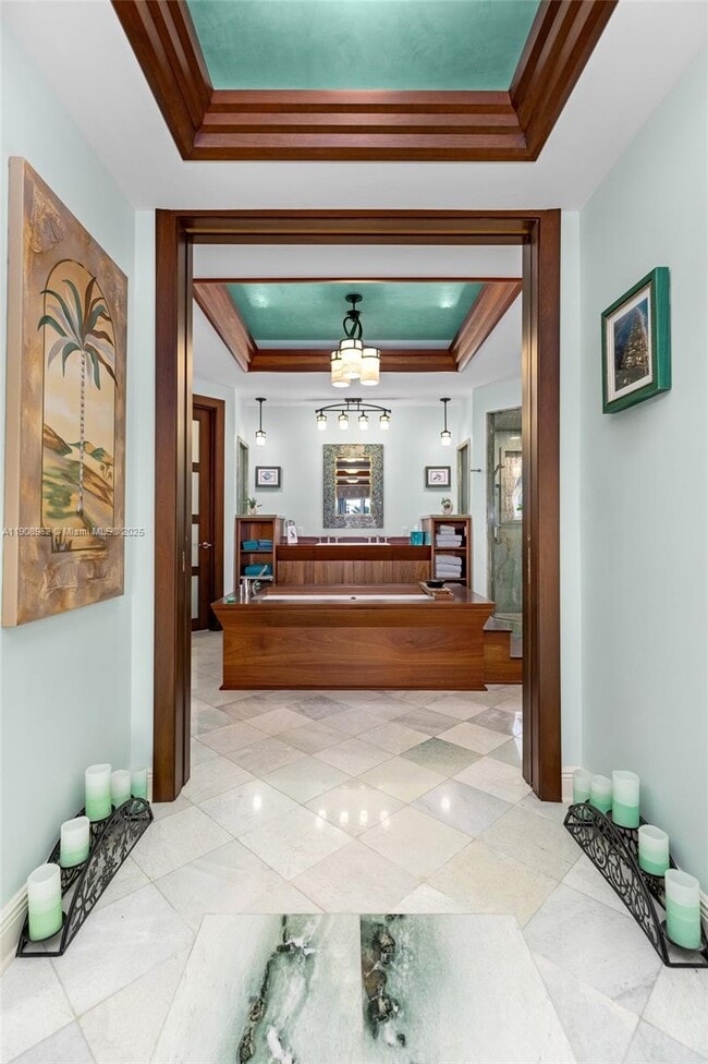 Building Photo - 70 Bay Colony Ln