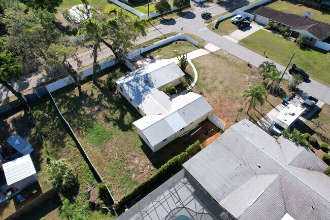 Building Photo - 3 Bedroom - 2 Bath - 2 Car Garage - Fenced Yard