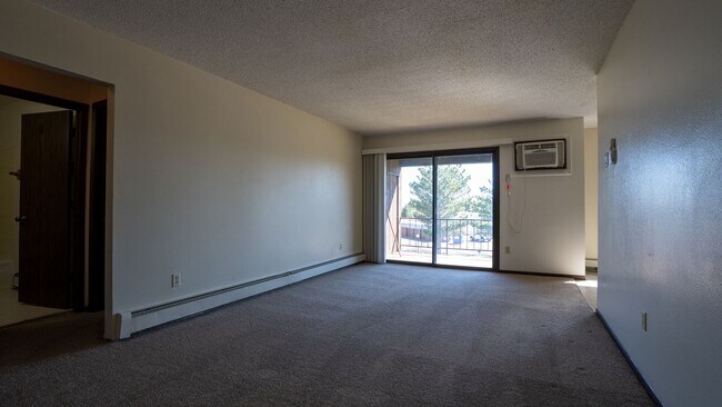 Building Photo - Westside 3rd Floor Condo