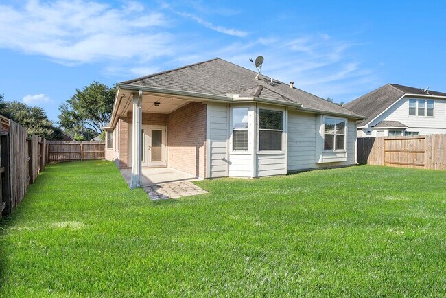Building Photo - 6185 Galloway Ln