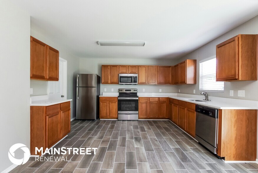 Building Photo - 4317 Larkhaven Village Dr