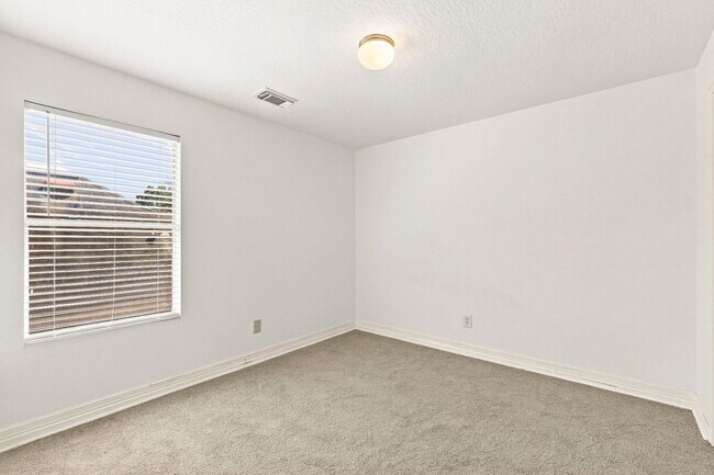 Building Photo - 18318 Alemarble Oak St