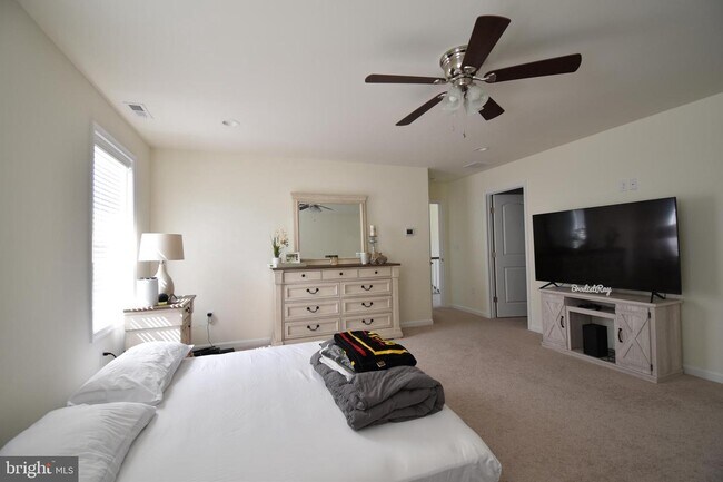 Building Photo - 84 Cilento Dr