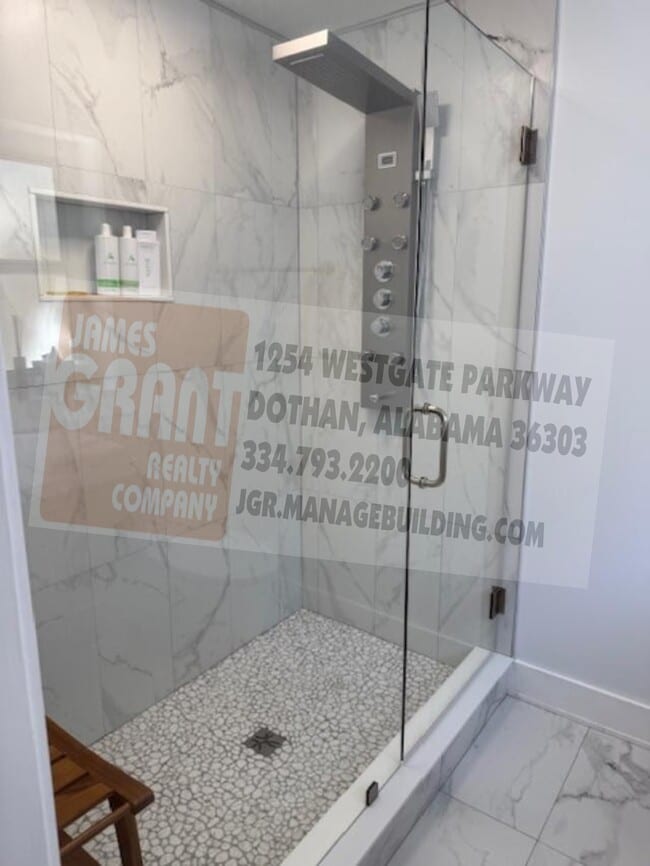 Building Photo - 1604 Haisten Dr