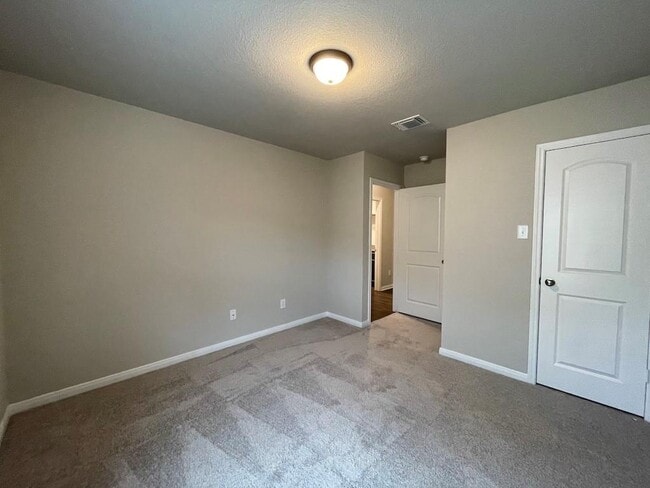 Building Photo - 7519 Broadmoor Cv