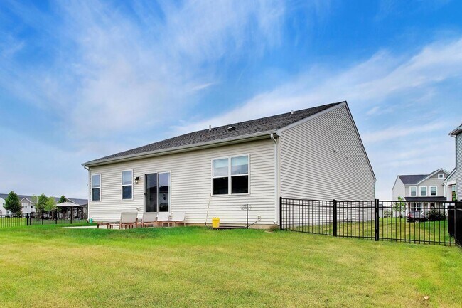 Building Photo - 420 Radcliff Ln