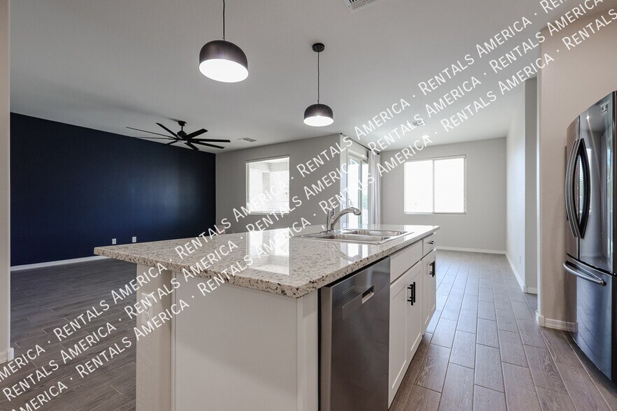 Building Photo - 5612 W Ldg Dr