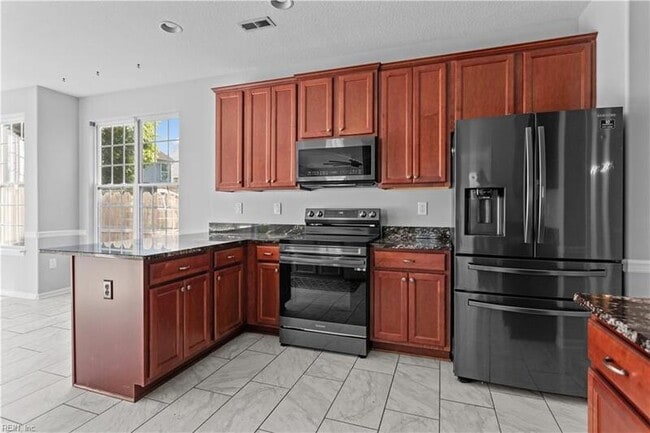 Building Photo - 2409 Apiary Ct
