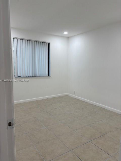 Building Photo - 10592 Royal Palm Blvd