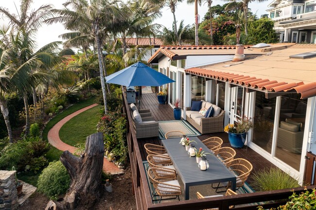 Building Photo - Historic Olde Del Mar Hacienda | Bluff-Fro...