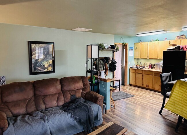 Building Photo - Kalispell Home with stunning mountain views