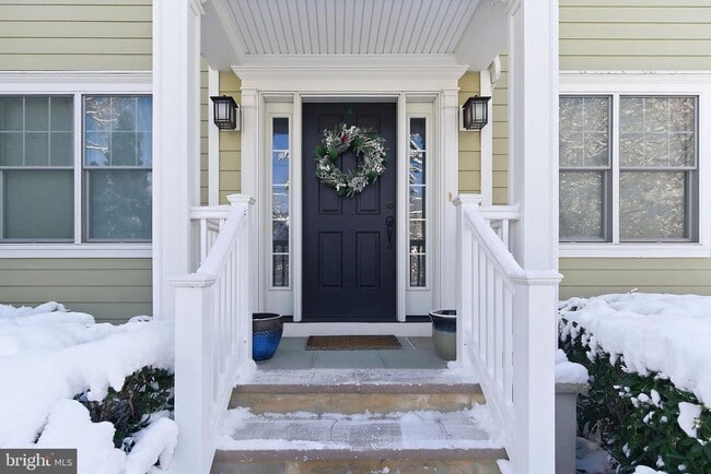 Building Photo - 259 Mt Lucas Rd