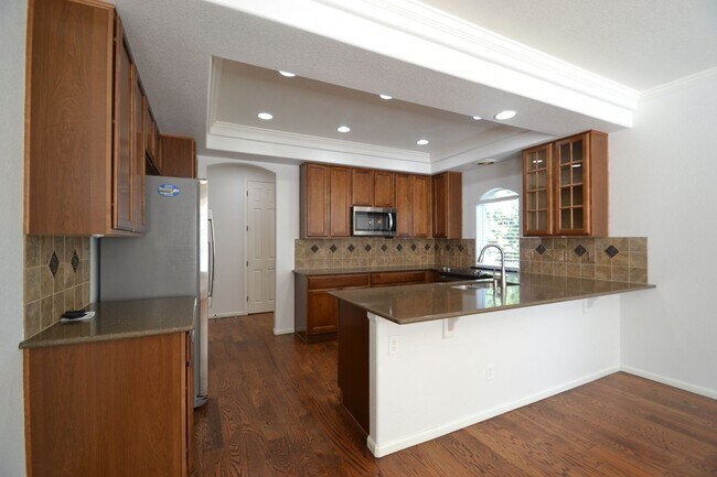 Building Photo - 8244 Cypress Wood Dr