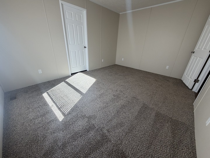 Building Photo - 38127 Ducharme Dr