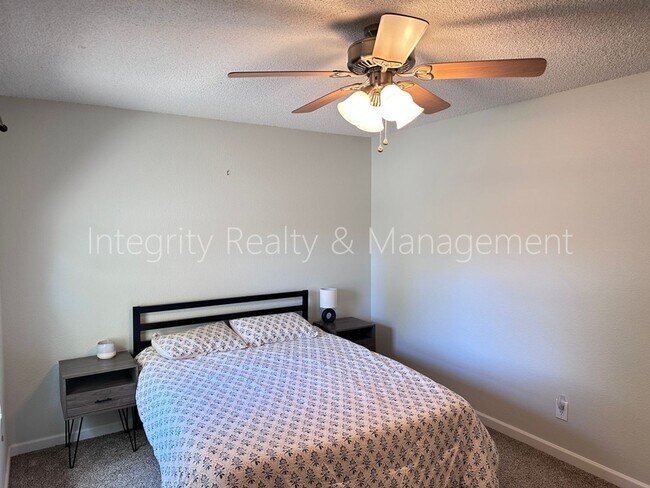 Building Photo - 10001 E Evans Ave