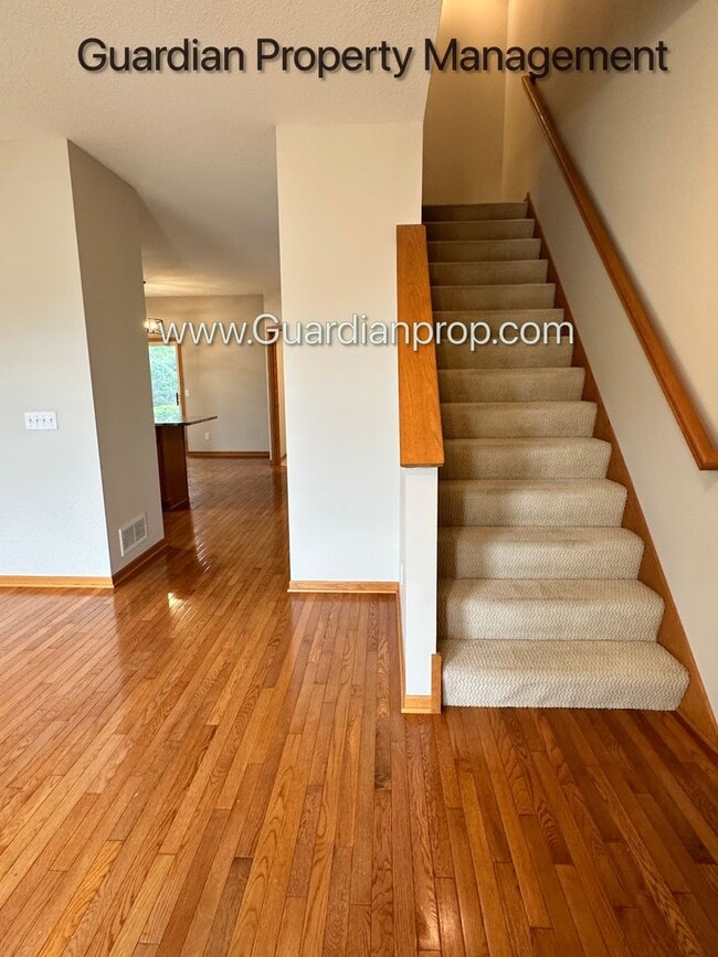 Building Photo - Hopkins Single Family Home, 2 Car Garage, ...