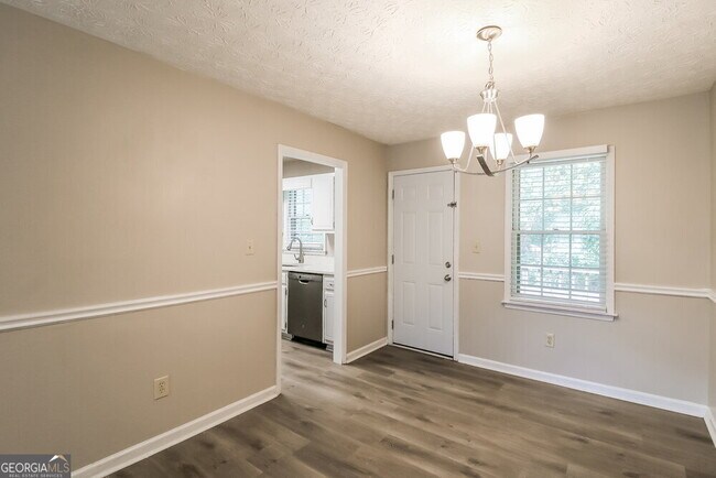 Building Photo - 80 Belmont Park Ln