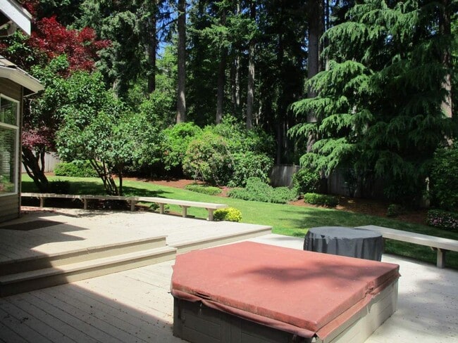 Building Photo - Beautiful 3 Bedroom Home in Gig Harbor