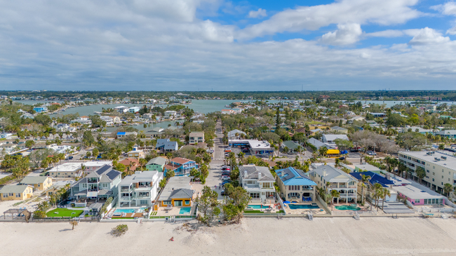 Building Photo - 1600 Beach Trail