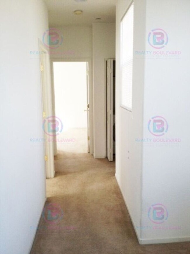 Building Photo - Stunning 2-Story Home with Scenic Views in...