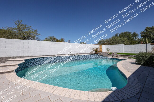 Building Photo - 10534 E Mercer Ln