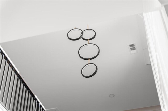 Building Photo - 407 Buford