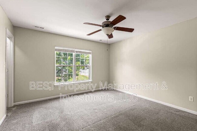 Building Photo - 8130 Kings Creek Dr