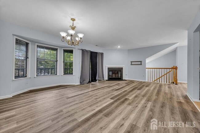 Building Photo - 604 Woodhaven Dr