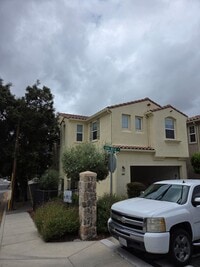 Building Photo - Beautiful home for rent in Atascadero