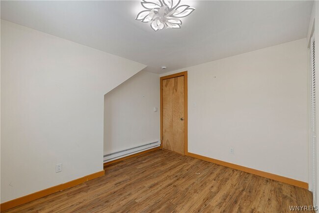 Building Photo - 94 Tudor Rd