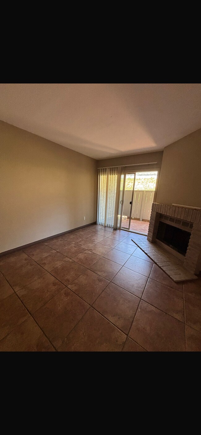 Building Photo - 3040 Alta View Dr