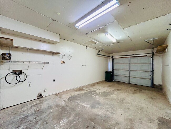 Building Photo - 9308 Kempler Dr