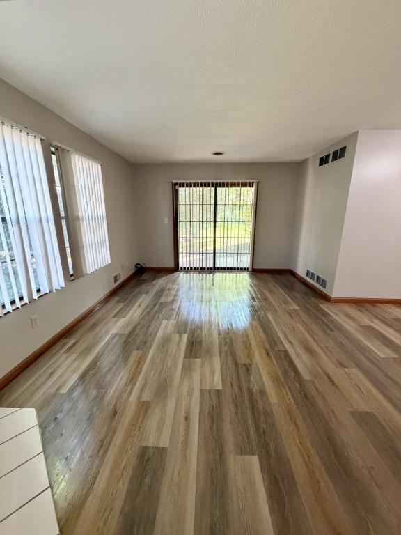 Building Photo - 4046 Saint Andrews Ct