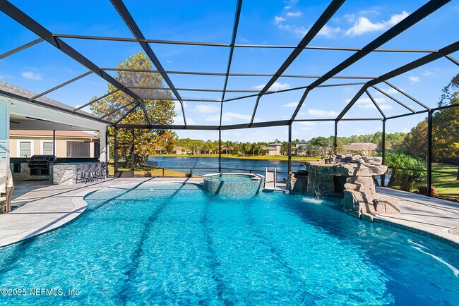 Building Photo - 217 Bonita Vista Dr