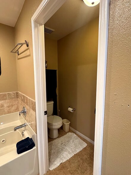 Building Photo - 16728 Tim Ln