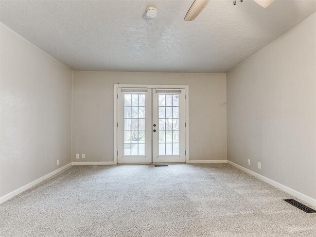 Building Photo - 1428 Cinderella Ave