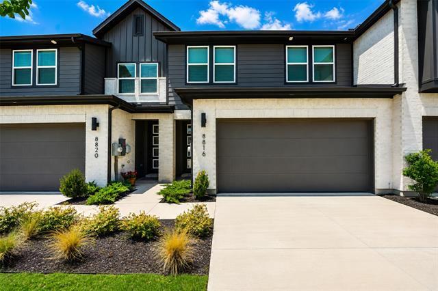 Building Photo - 8816 Enclave Wy