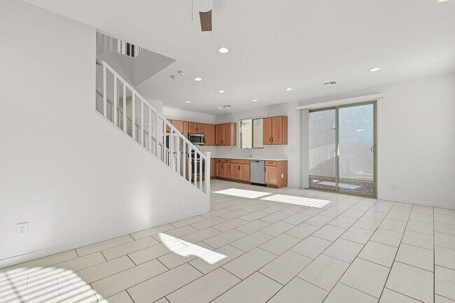 Building Photo - Three Bedrooms! Newer Neighborhood - conve...