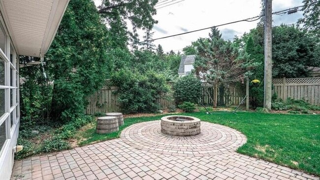 Building Photo - 1205 Miller Ave