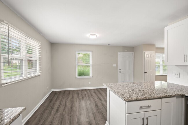 Building Photo - Single Family Home- Walking Distance to NC...