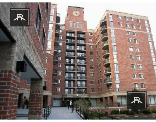 Building Photo - 15 N Beacon St