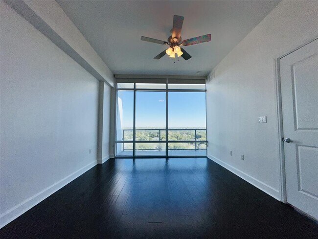 Building Photo - 101 S Eola Dr