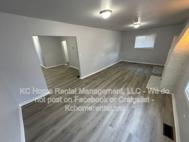 Building Photo - 4116 Springfield St