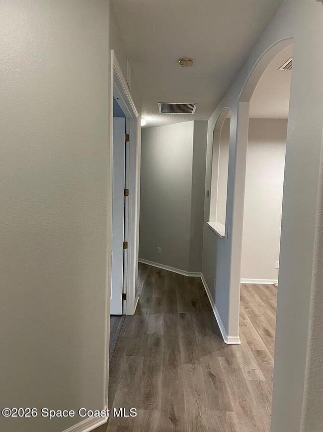 Building Photo - 5710 Claiborne St