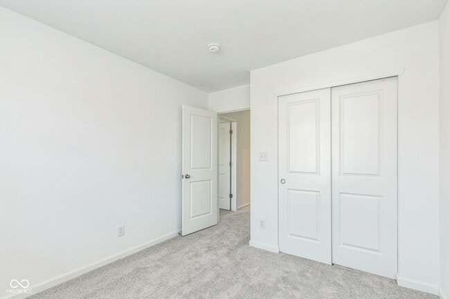 Building Photo - 3489 Briarwick Dr