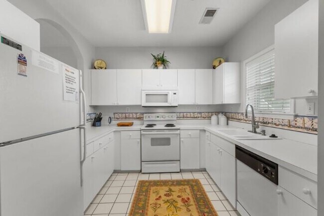 Building Photo - 5751 Oyster Catcher Dr