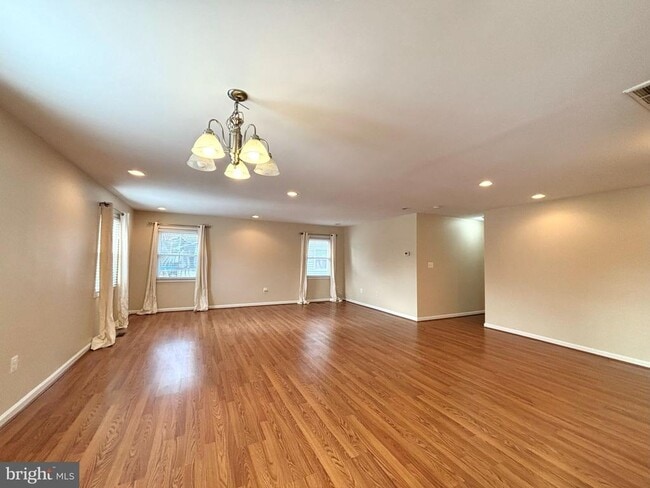 Building Photo - 12327 Flamingo Ln